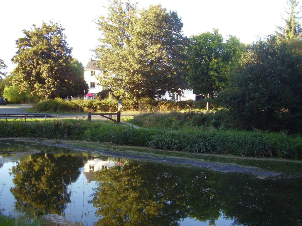 Rostrenen La Maison Du Canal المظهر الخارجي الصورة